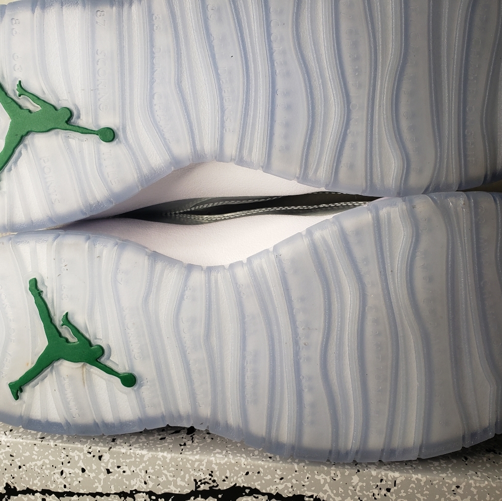 AIR JORDAN 10 RETRO 'WINGS' MENS 11.5 [CK4352-103] - Picture 9 of 16